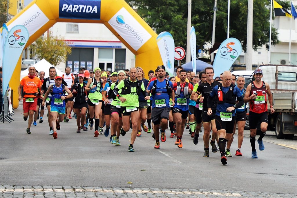 Ultra Trail Serra de Grândola (UTSG) realiza-se este domingo com 400 atletas inscritos